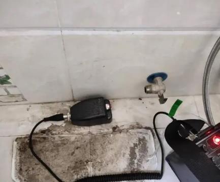 甘德屋顶漏水维修公司分享下卫生间漏水的危害及解决方法